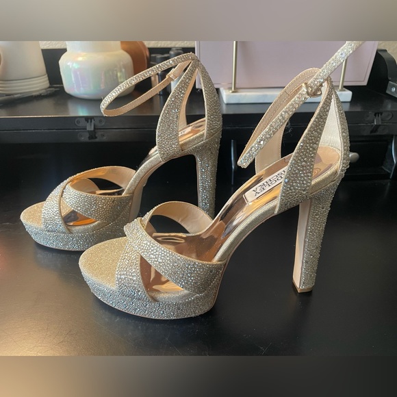 NWT Badgley Mischka Fizzy Fantastic Rhinestone Bejeweled Platform - Picture 8 of 12